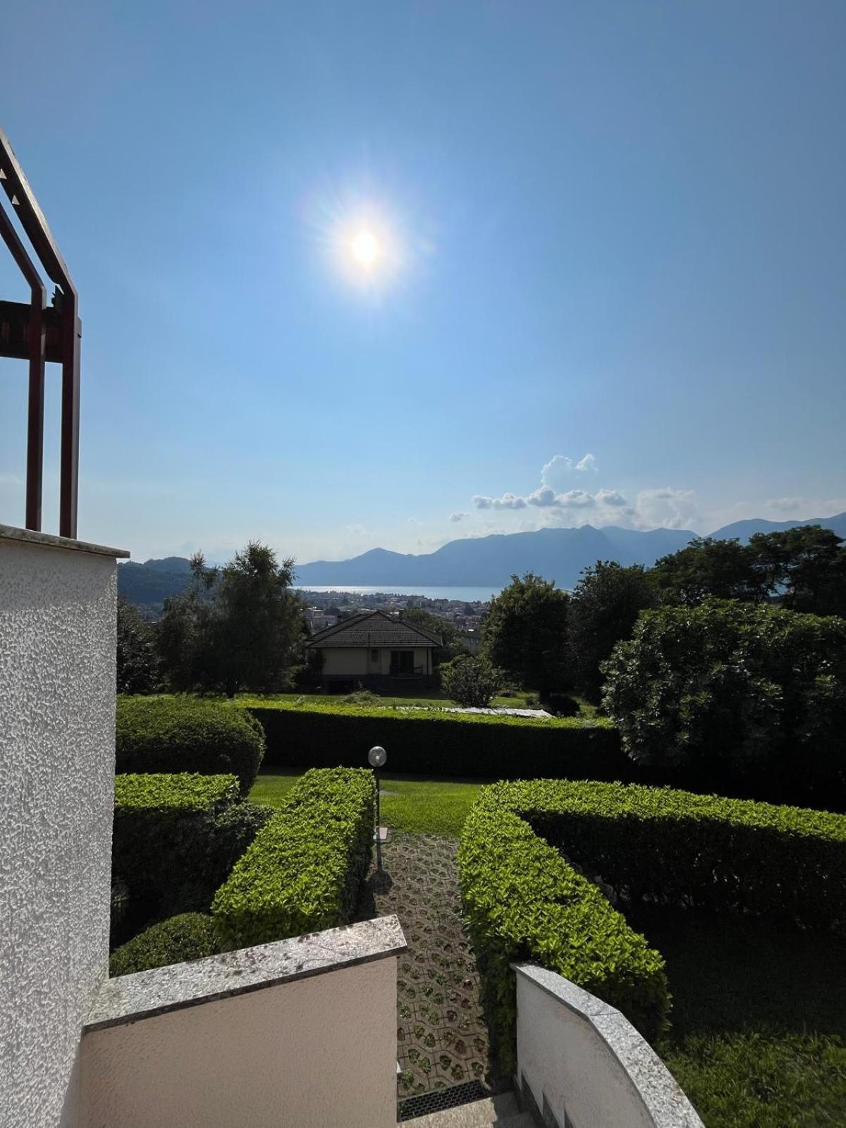 Dolce Vita Luxury House Villa Luino Exterior photo